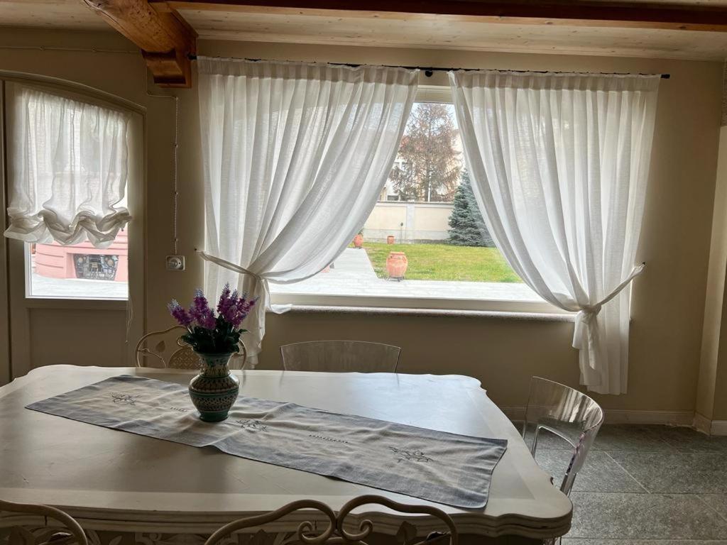 Villa Simona Voghera Ngoại thất bức ảnh